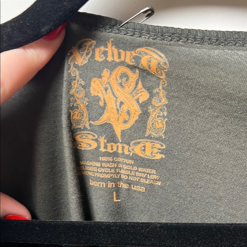 Velvet Stone Cross Graphic Top, BUCKLE, Large, Rhinestones - Picture 2 of 5